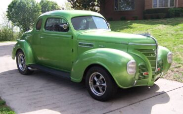 Plymouth-custom-1939-green-3