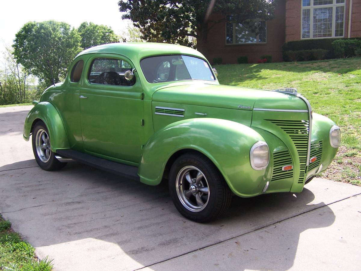 Plymouth-custom-1939-green-3