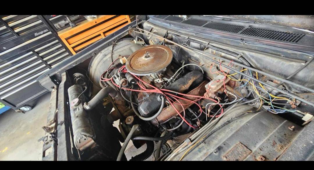 Plymouth-fury-1-1966-black-2