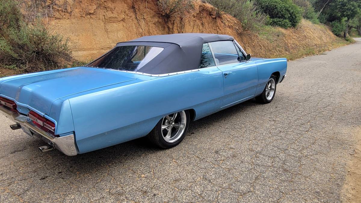 Plymouth-fury-1967-20