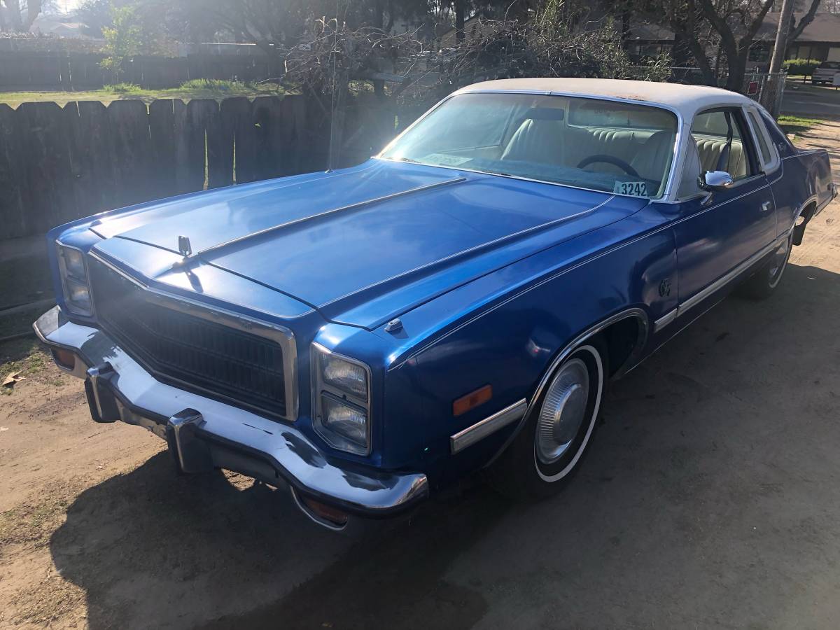 Plymouth-fury-1977-blue-2