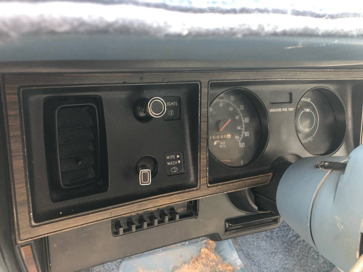 Plymouth-fury-1977-blue-21