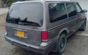 Plymouth-grand-voyager-all-wheel-drive-1995-grey