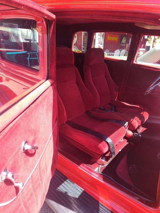 Plymouth-gtx-1933-red-17