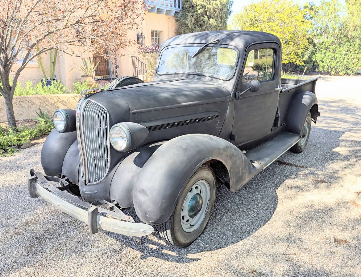 Plymouth-pt57-pickup-1938-grey-2