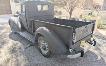 Plymouth-pt57-pickup-1938-grey