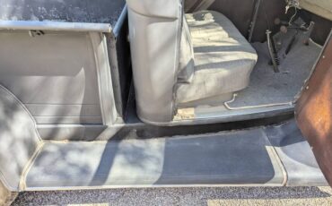 Plymouth-pt57-pickup-1938-grey-6