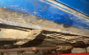 Plymouth-road-runner-1968-blue-17