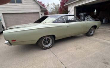 Plymouth-roadrunner-1969-4