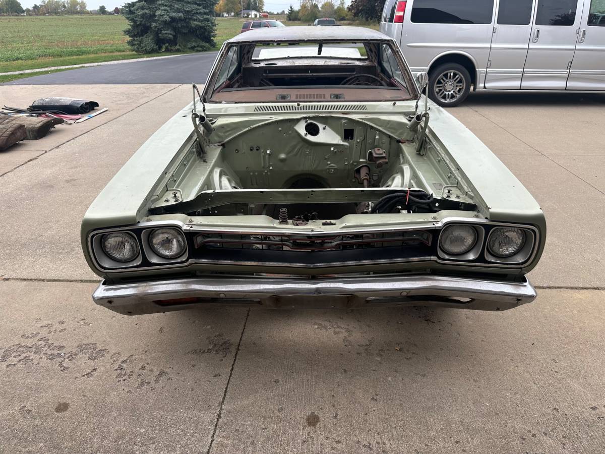 Plymouth-roadrunner-1969-5