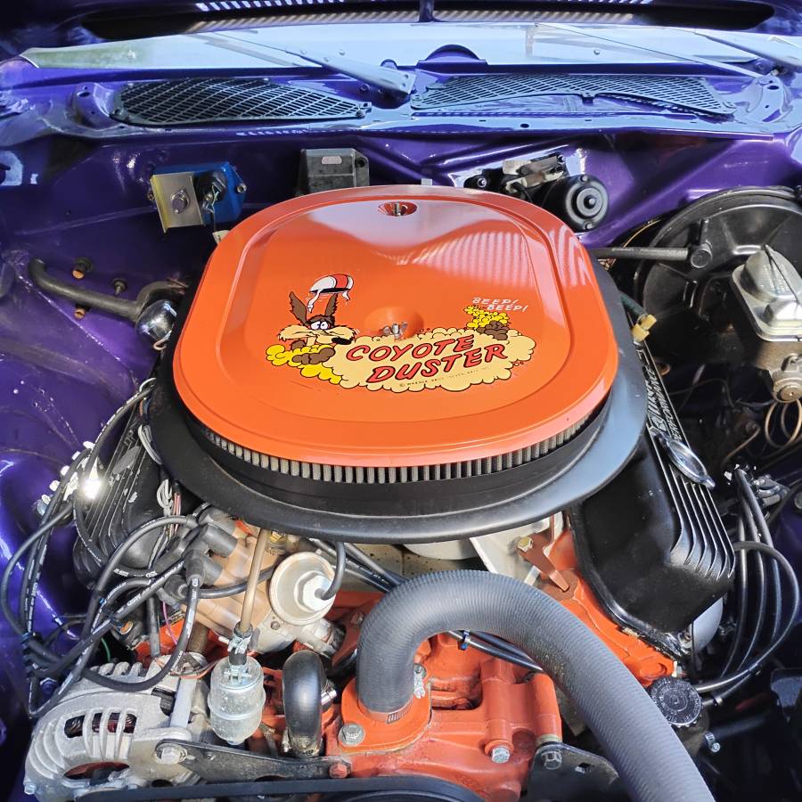 Plymouth-roadrunner-1971-purple-14