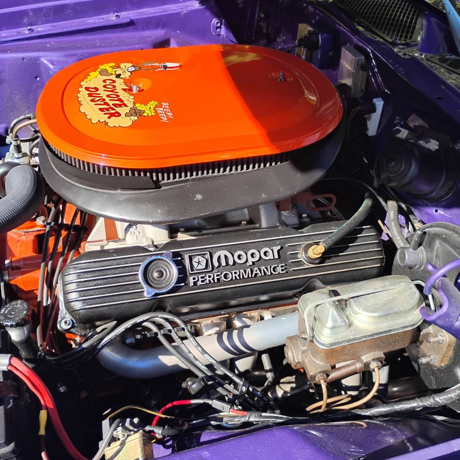 Plymouth-roadrunner-1971-purple-15