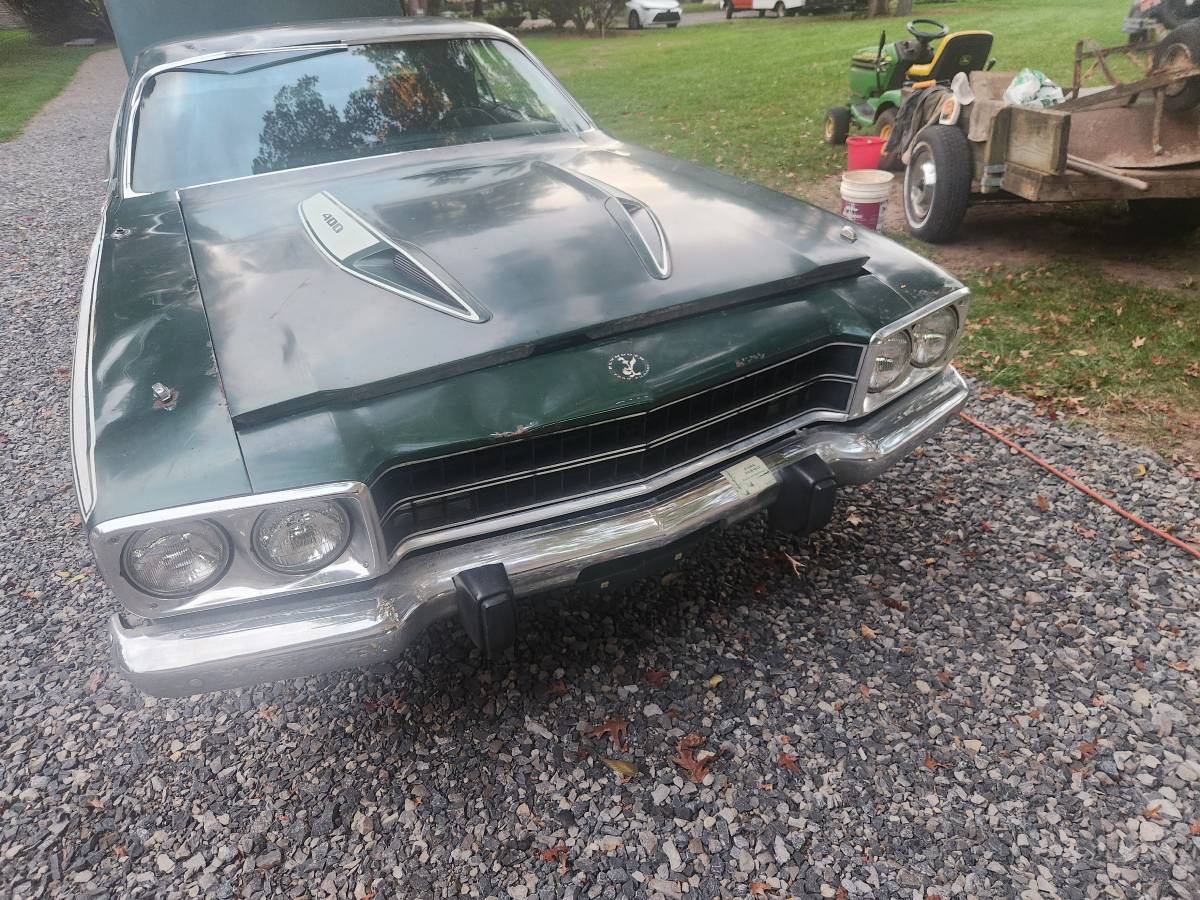 Plymouth-roadrunner-1974-green