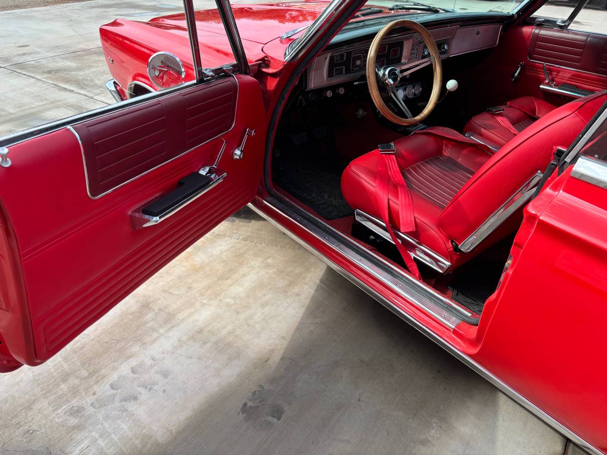 Plymouth-satellite-1965-red-12