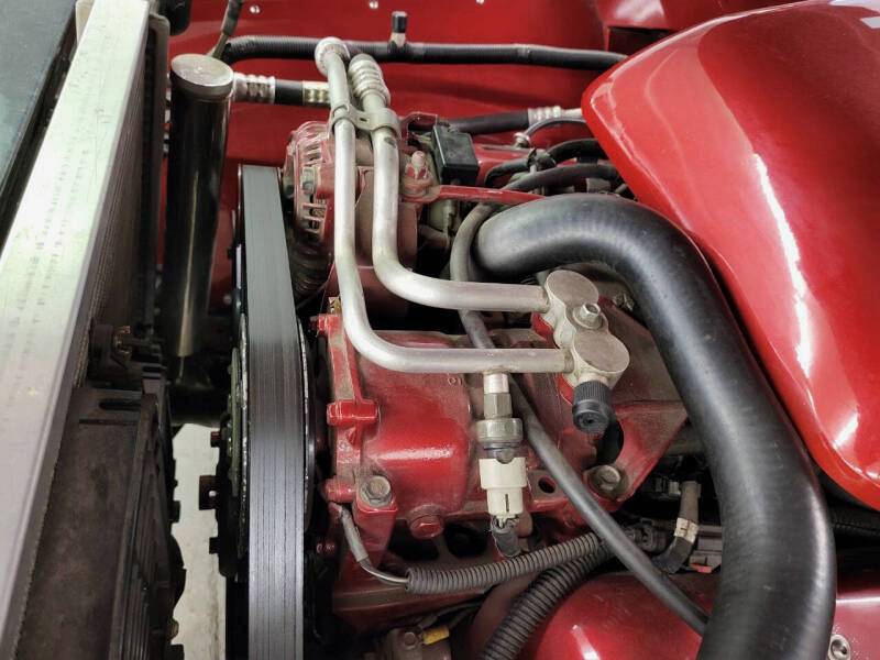 Plymouth-savoy-1953-red-32