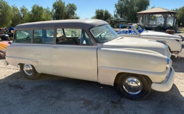 Plymouth-savoy-sauburban-1953-1