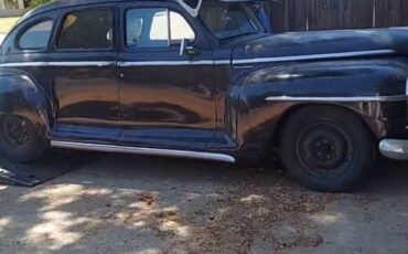 Plymouth-special-deluxe-1947