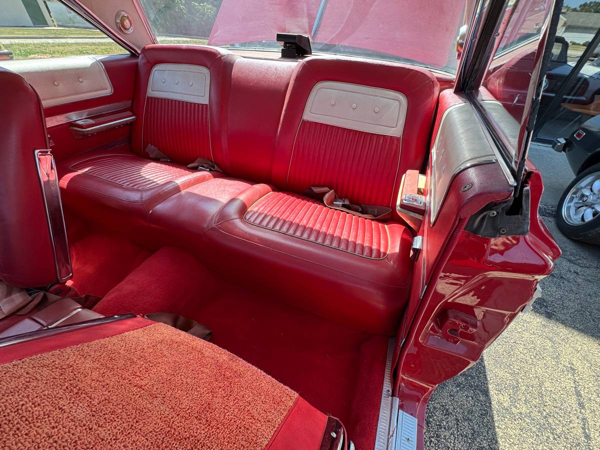 Plymouth-sport-fury-1964-red-3