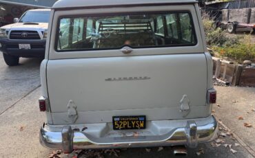 Plymouth-suburban-1952-grey-7