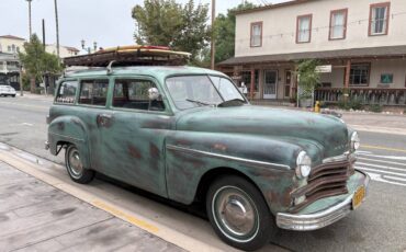 Plymouth-suburban-wagon-1949-custom