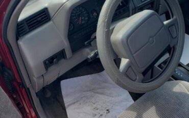 Plymouth-sundance-1992-red-23