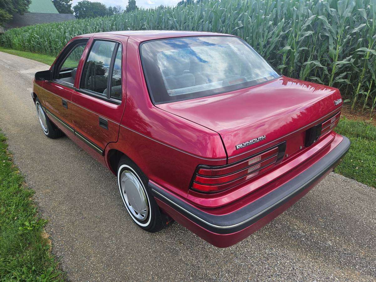 Plymouth-sundance-1992-red-32