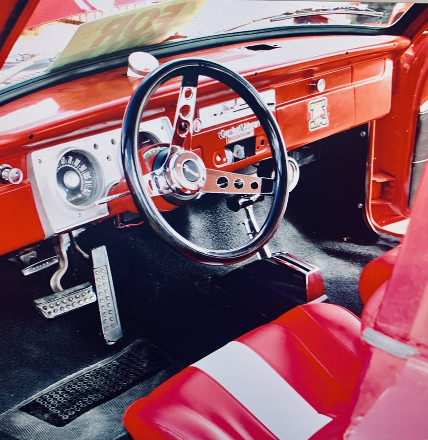 Plymouth-valiant-100-1965-red
