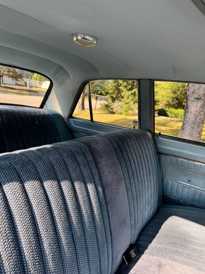 Plymouth-valiant-1964-blue-4