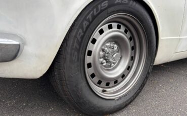 Plymouth-valiant-1965-white-6