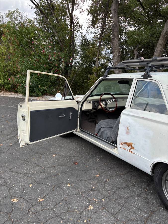 Plymouth-valiant-1965-white-8