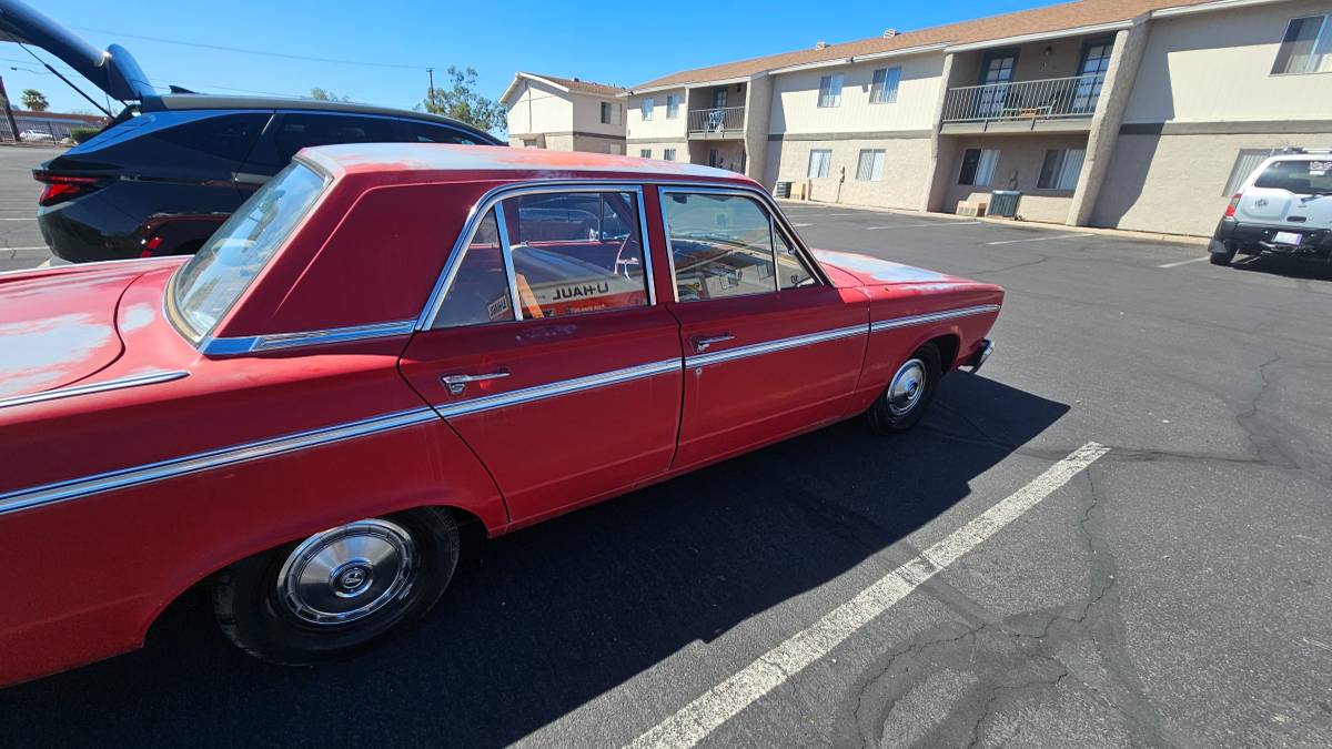 Plymouth-valiant-1966-9