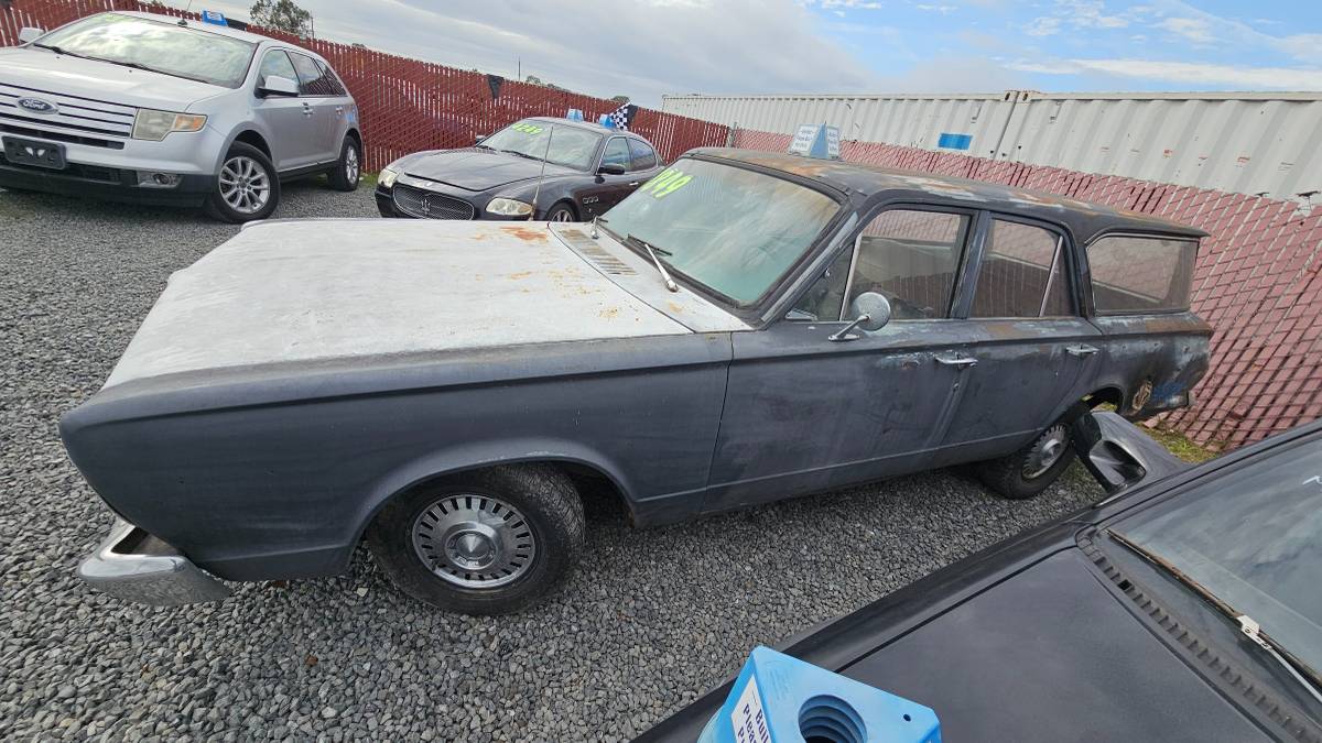 Plymouth-valiant-1966-grey-9