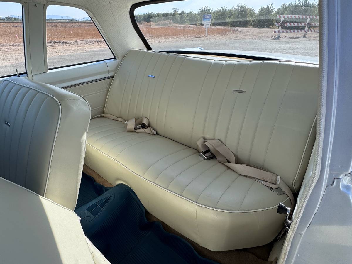 Plymouth-valiant-1968-white-40