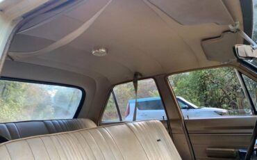 Plymouth-valiant-1968-yellow-2