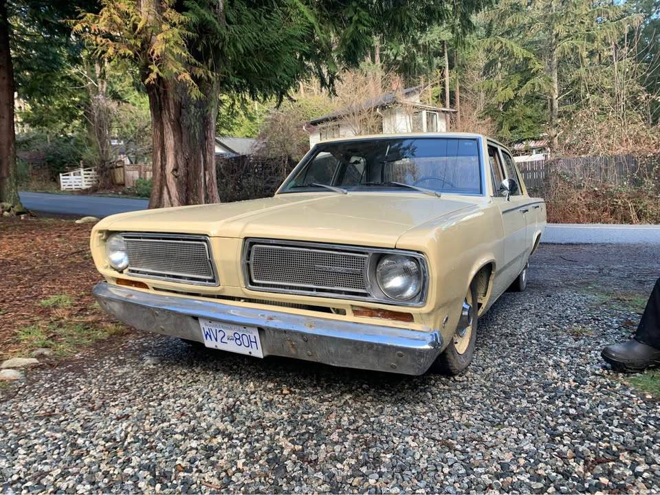 Plymouth-valiant-1968-yellow-5