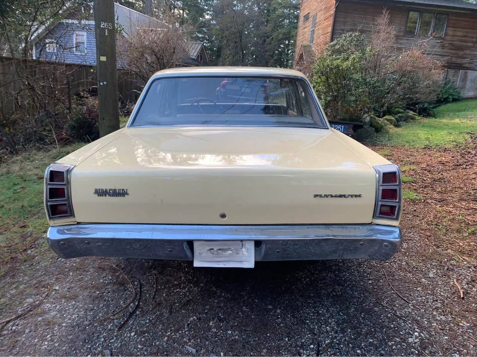 Plymouth-valiant-1968-yellow-7