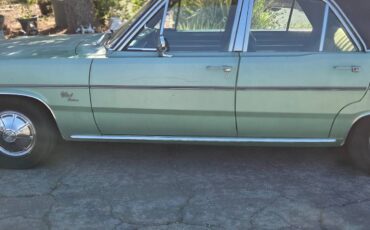 Plymouth-valiant-1975-green-1