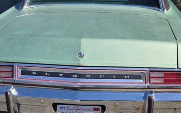 Plymouth-valiant-1975-green-4