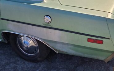 Plymouth-valiant-1975-green-5