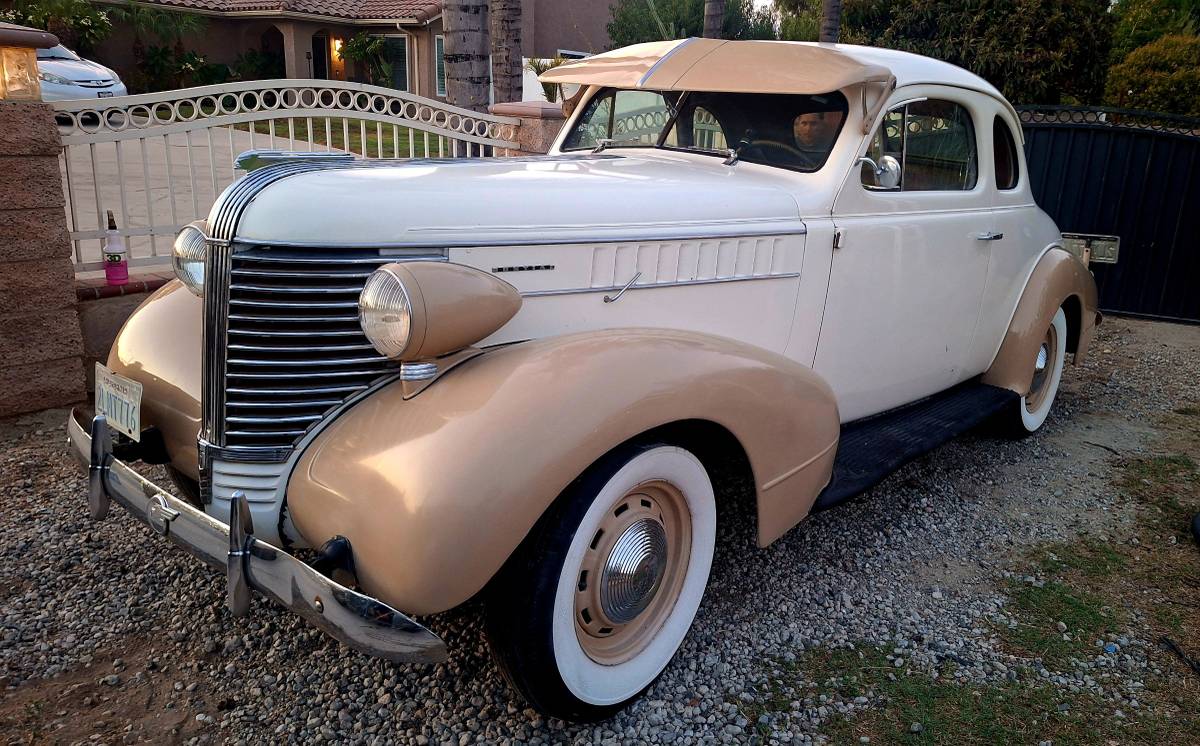 Pontiac-1938-12
