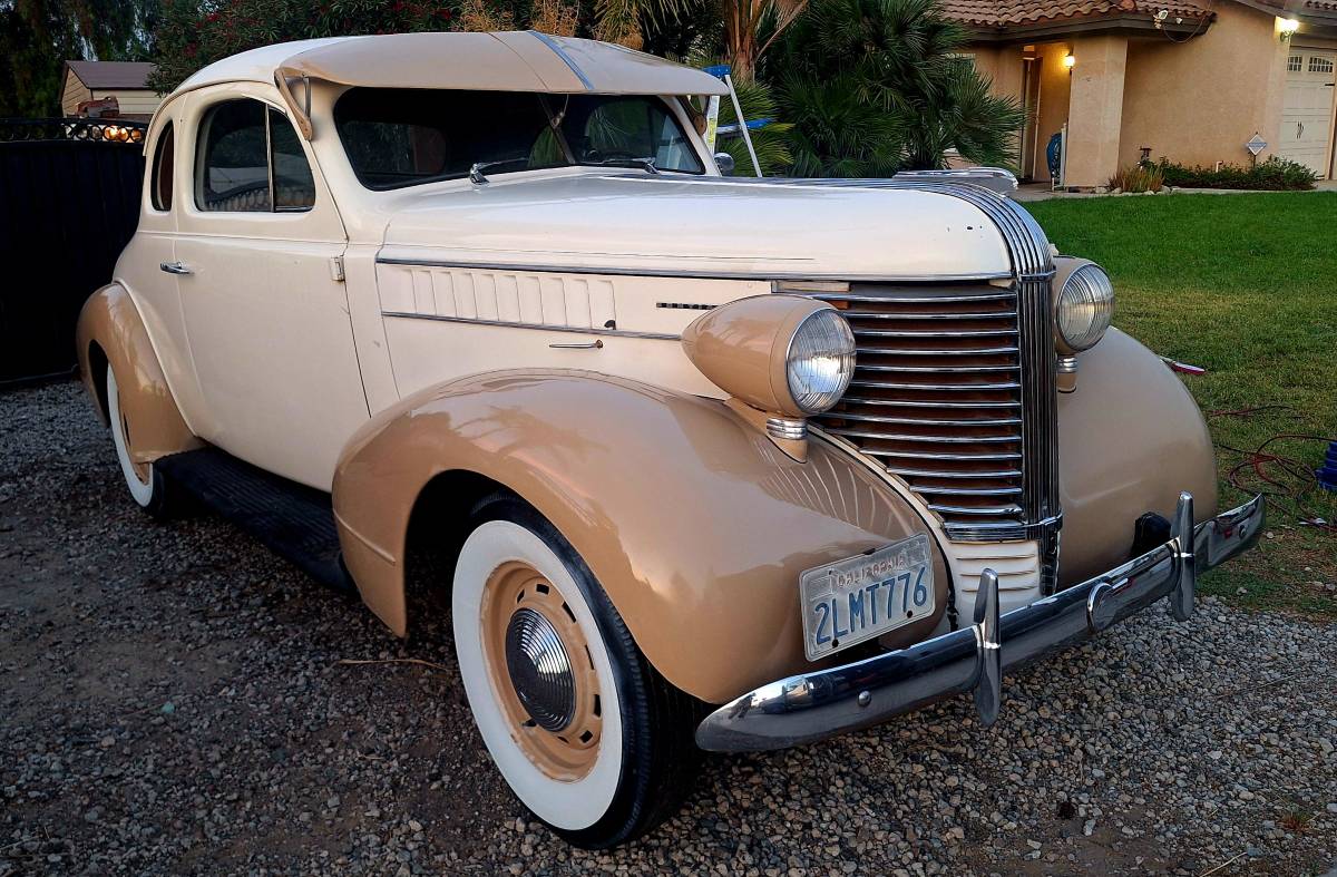Pontiac-1938-13