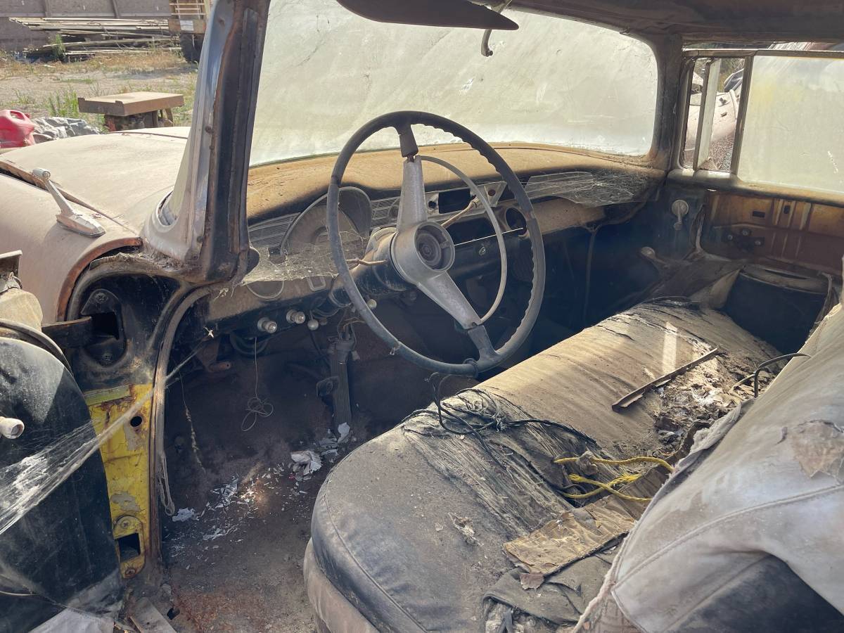 Pontiac-1956-17