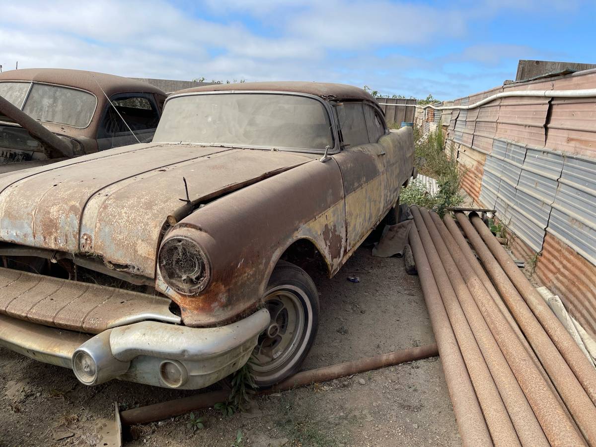 Pontiac-1956-9