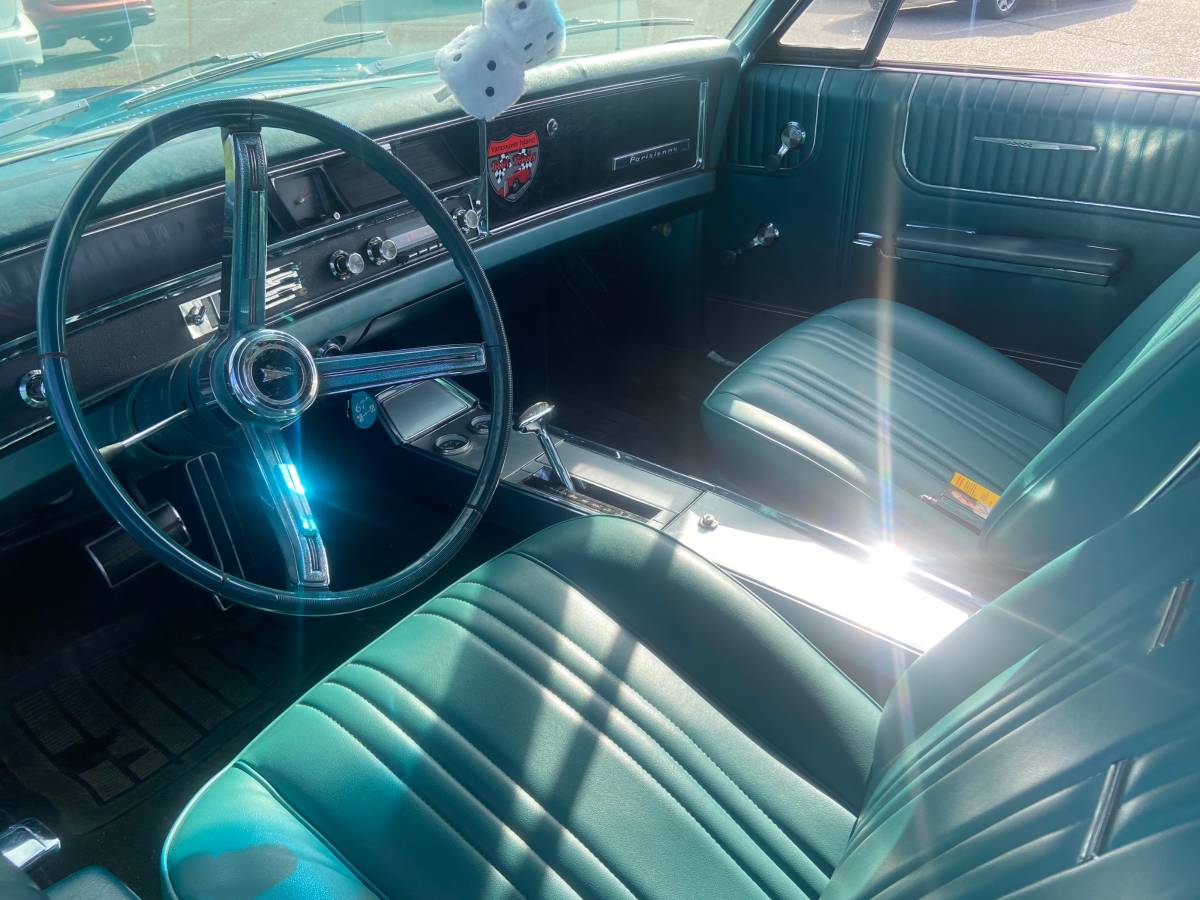 Pontiac-1967-custom-2