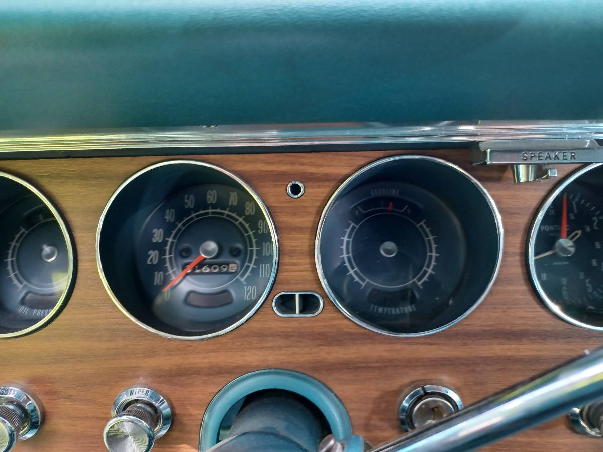 Pontiac-1967-green-1