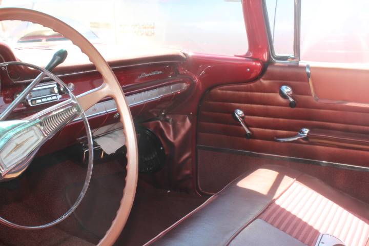 Pontiac-2-dr-ht-1960-16