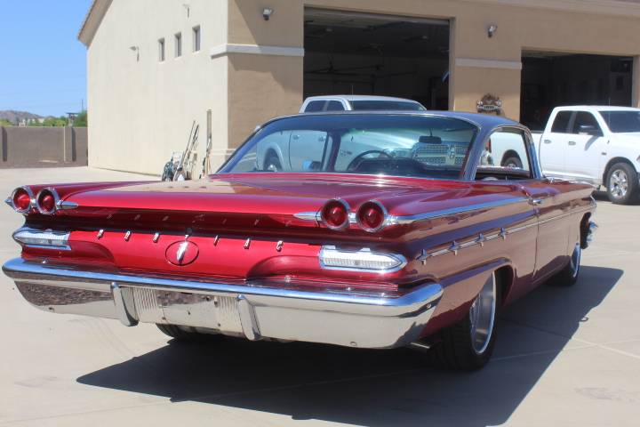 Pontiac-2-dr-ht-1960-3
