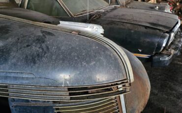 Pontiac-4-door-sedan-1937-black