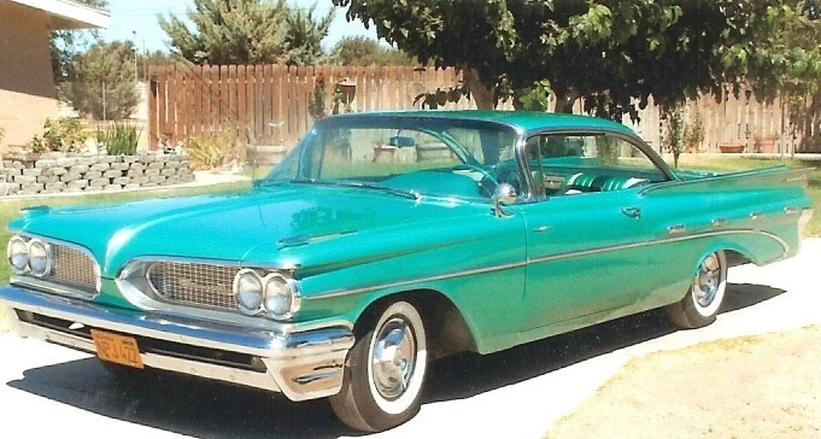 Pontiac-Bonneville-1959-Jade-Mist-Metallic-Tri-Color-Green-13
