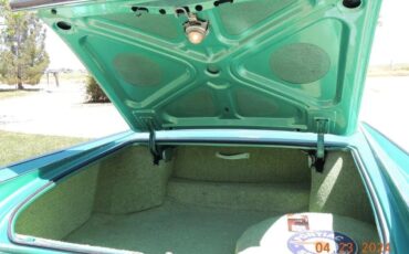 Pontiac-Bonneville-1959-Jade-Mist-Metallic-Tri-Color-Green-2